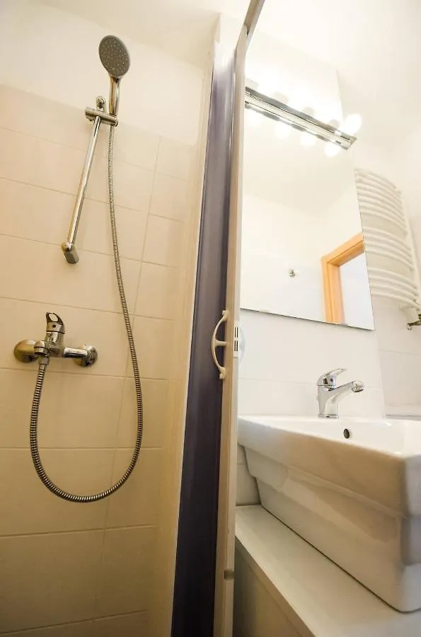 Colors Apartment Cismigiu Gardens Bucarest