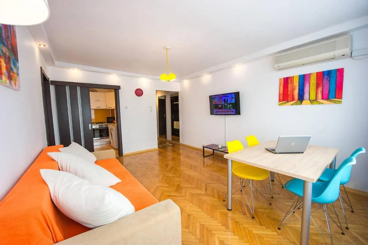 Colors Apartment Cismigiu Gardens Bukarest
