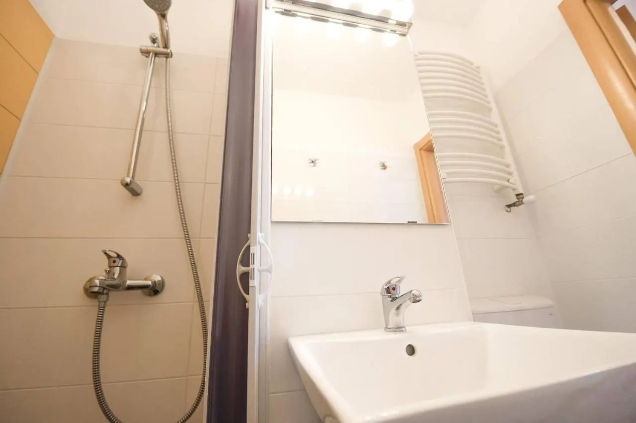 Colors Apartment Cismigiu Gardens 부쿠레슈티